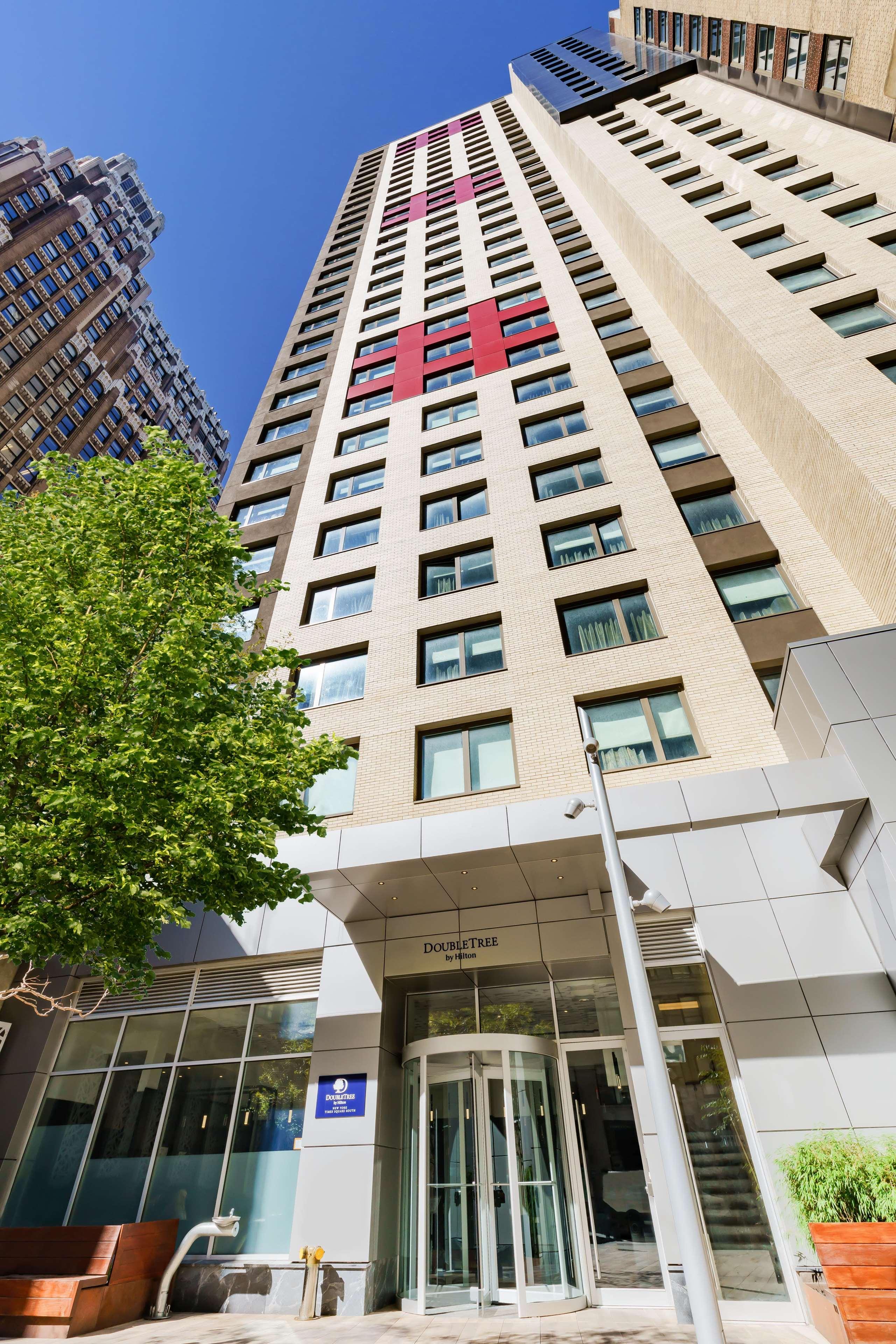 Hotel Doubletree By Hilton Times Square South 4*