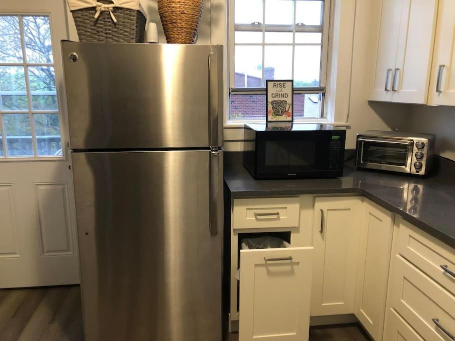 Private In Townhouse W Shared Baths Qn Bed 1-3ppl Apartment New York