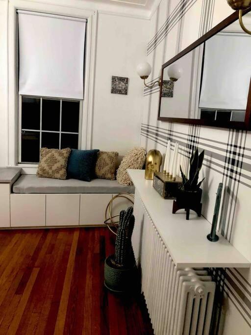 Apartment Private In Townhouse W Shared Baths Qn Bed 1-3ppl New York