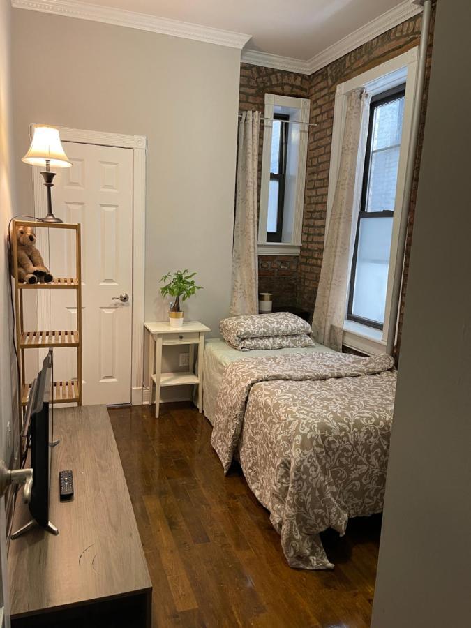 Private One Bedroom One Bathroom Apartment *