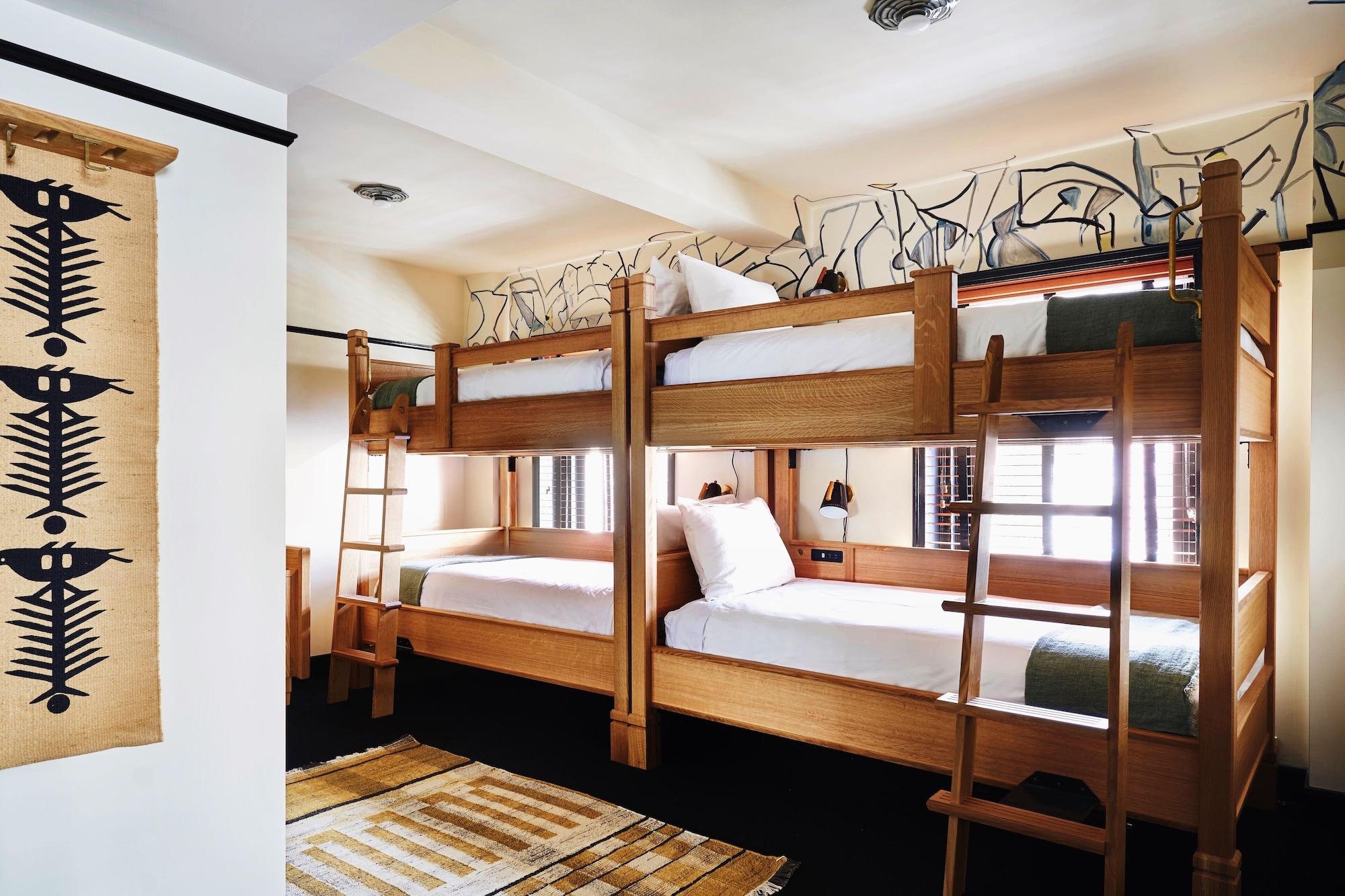 Hotel Freehand 4*