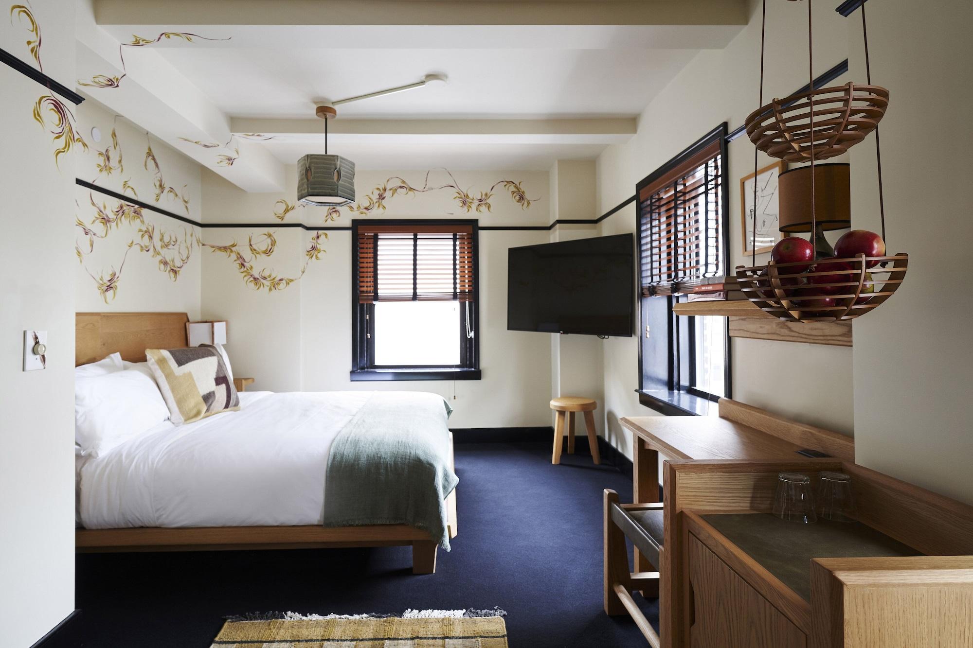 Hotel Freehand 4*