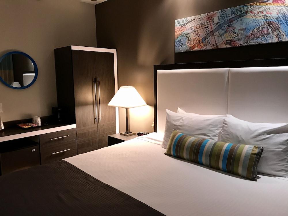 Western Brooklyn Bay Hotel New York