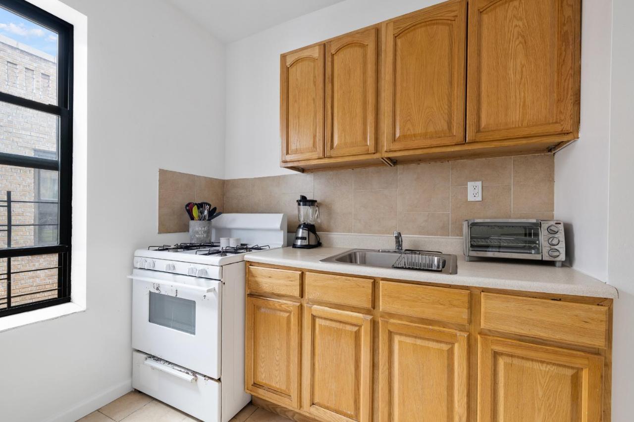 Live Upper Manhattan On A Budget Apartment *