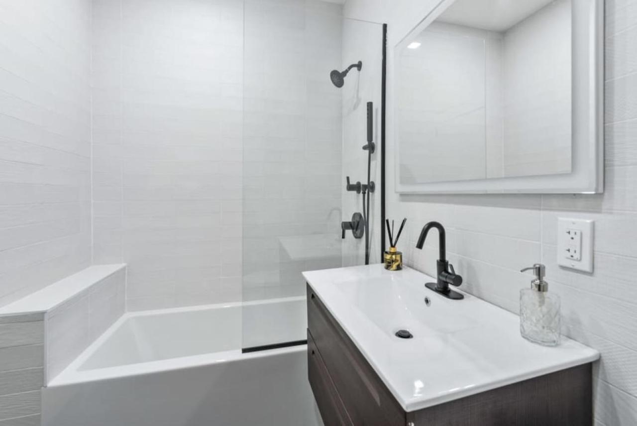 Top Notch 2br In Upper East Mins To Central Park New York