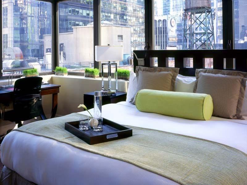 Aura Times Square Newly Renovated 4*