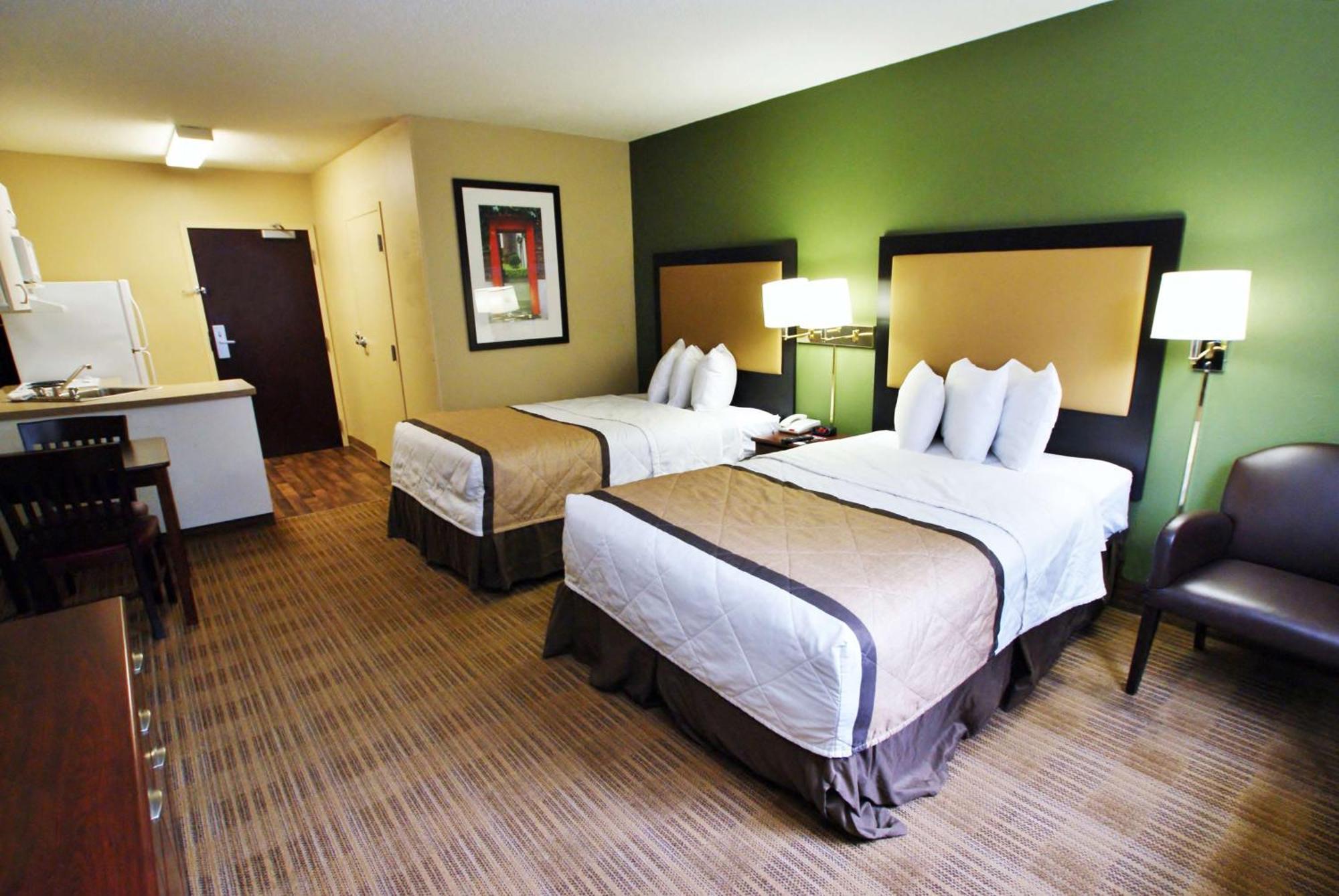 Extended America - - Laguardia Airport Hotel