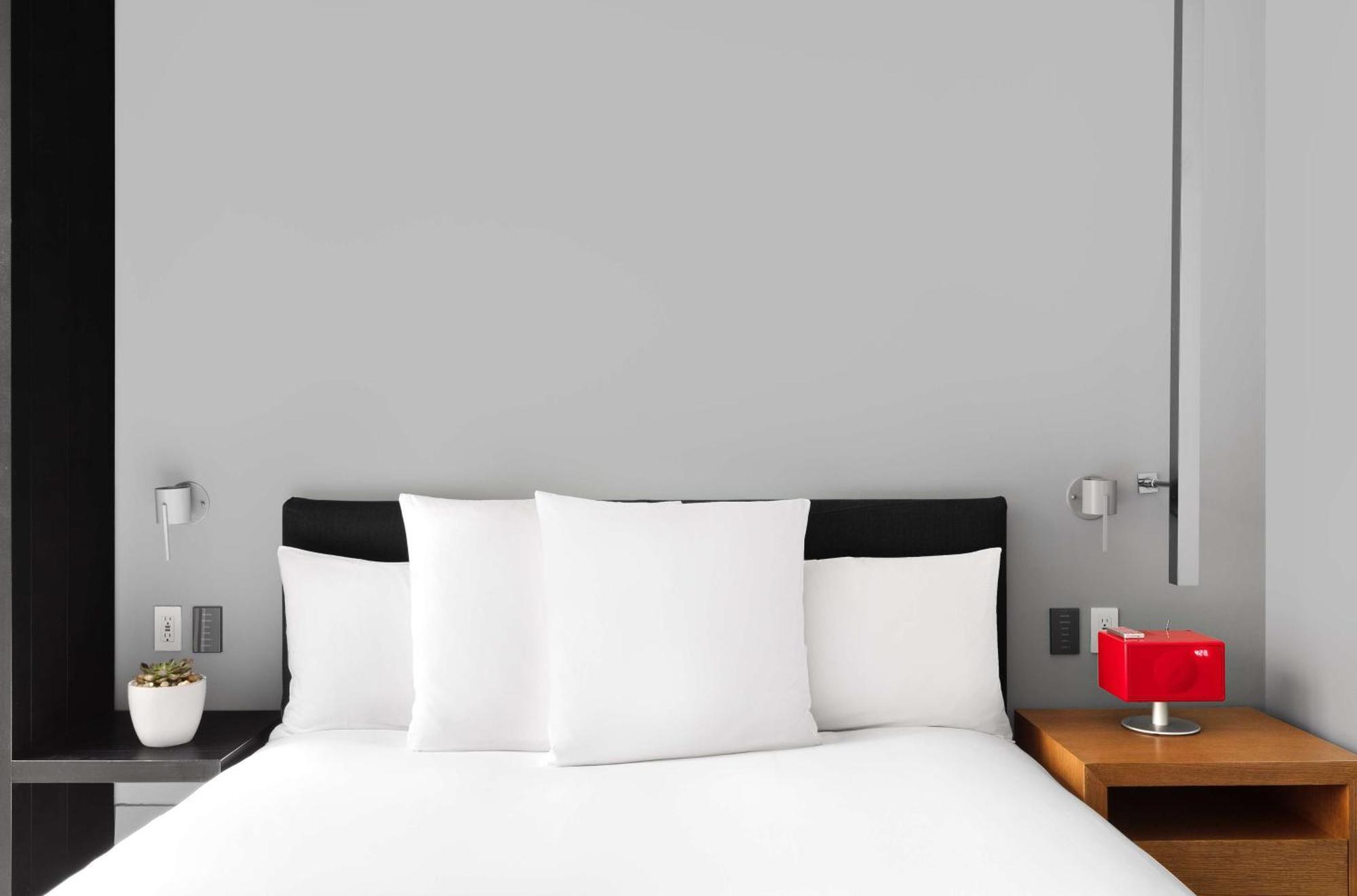 Andaz 5th Avenue, By Hyatt Hotel