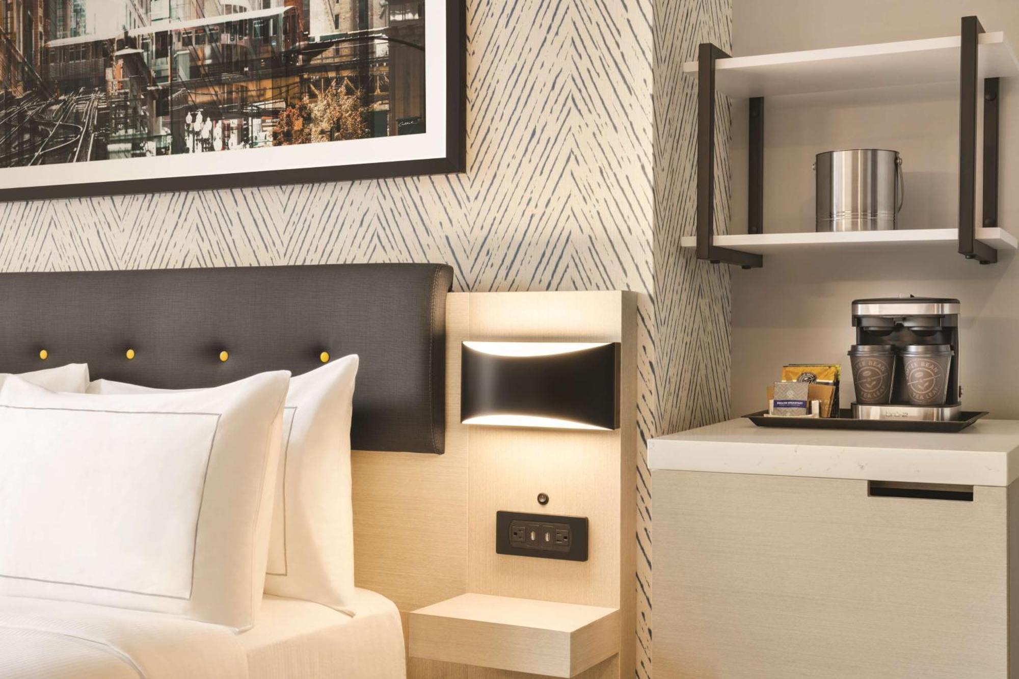 Doubletree By Hilton Midtown Fifth Ave 4*