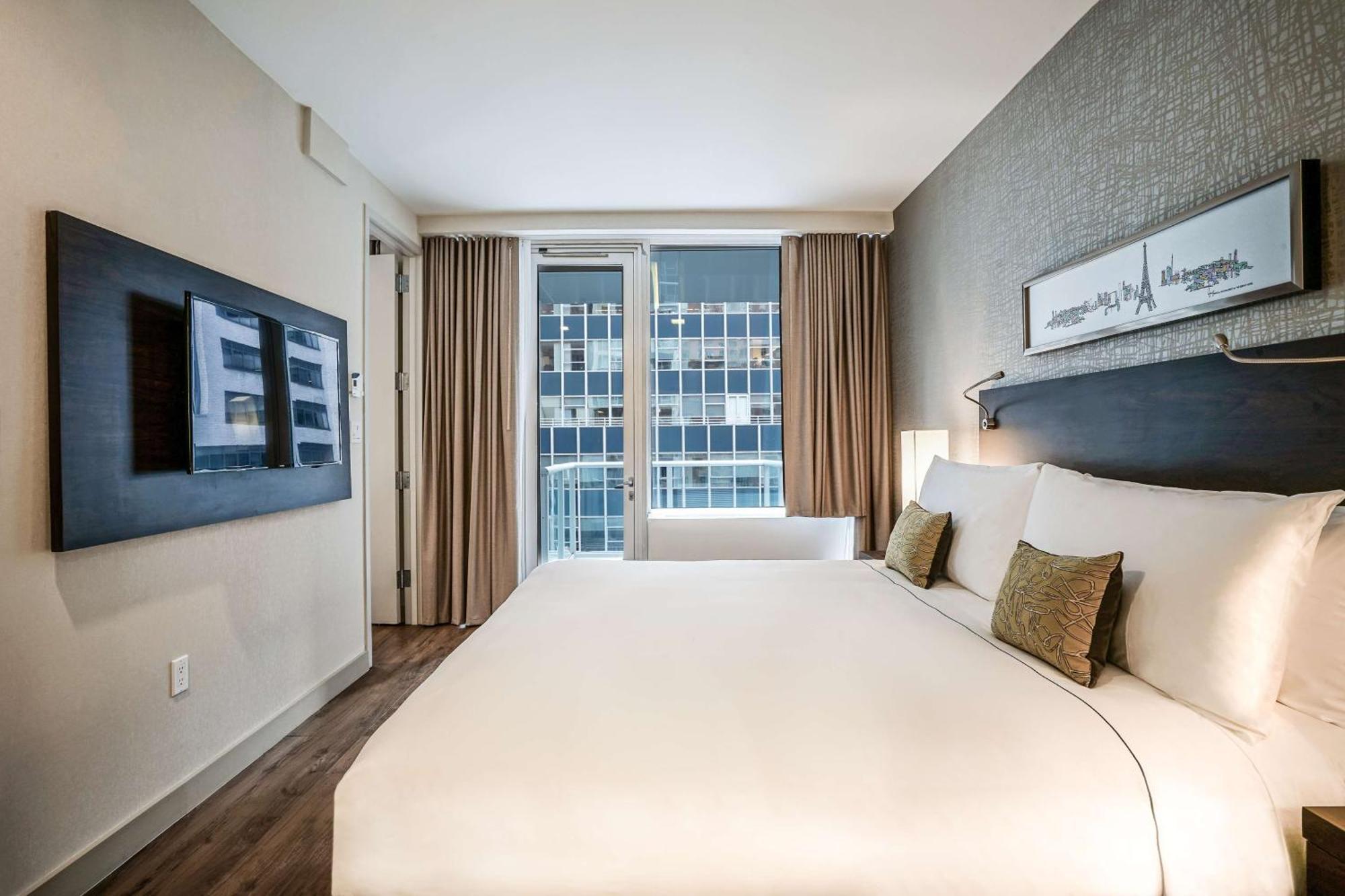 The Bernic City,tapestry Collection By Hilton Hotel New York