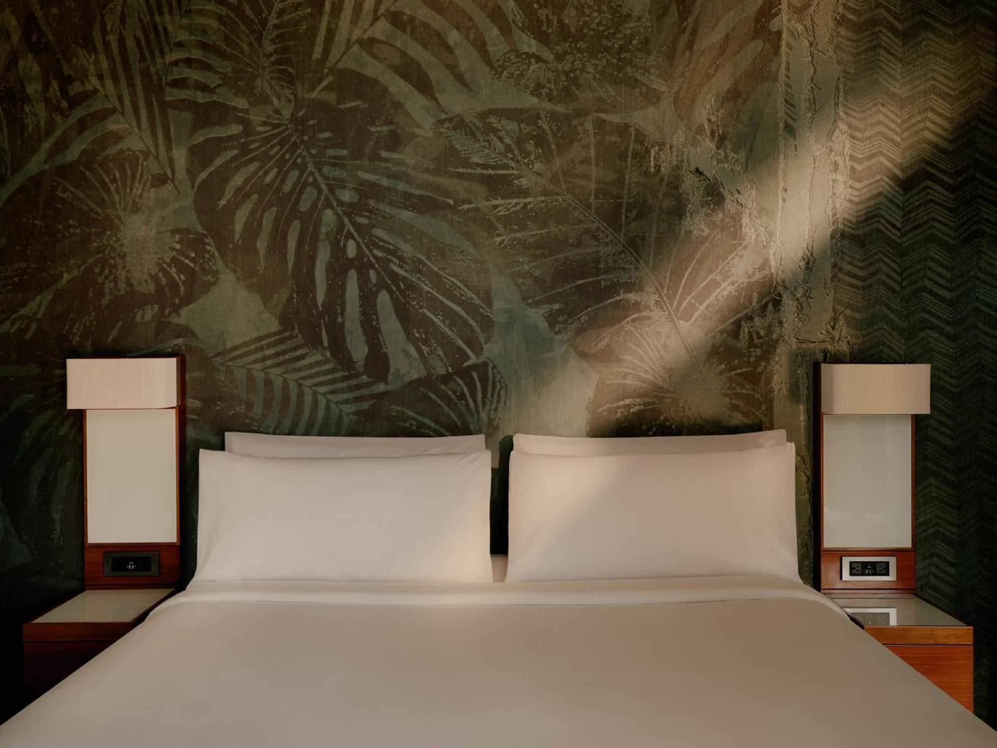Hotel The Cloud One New York-downtown, By The One Group 4*