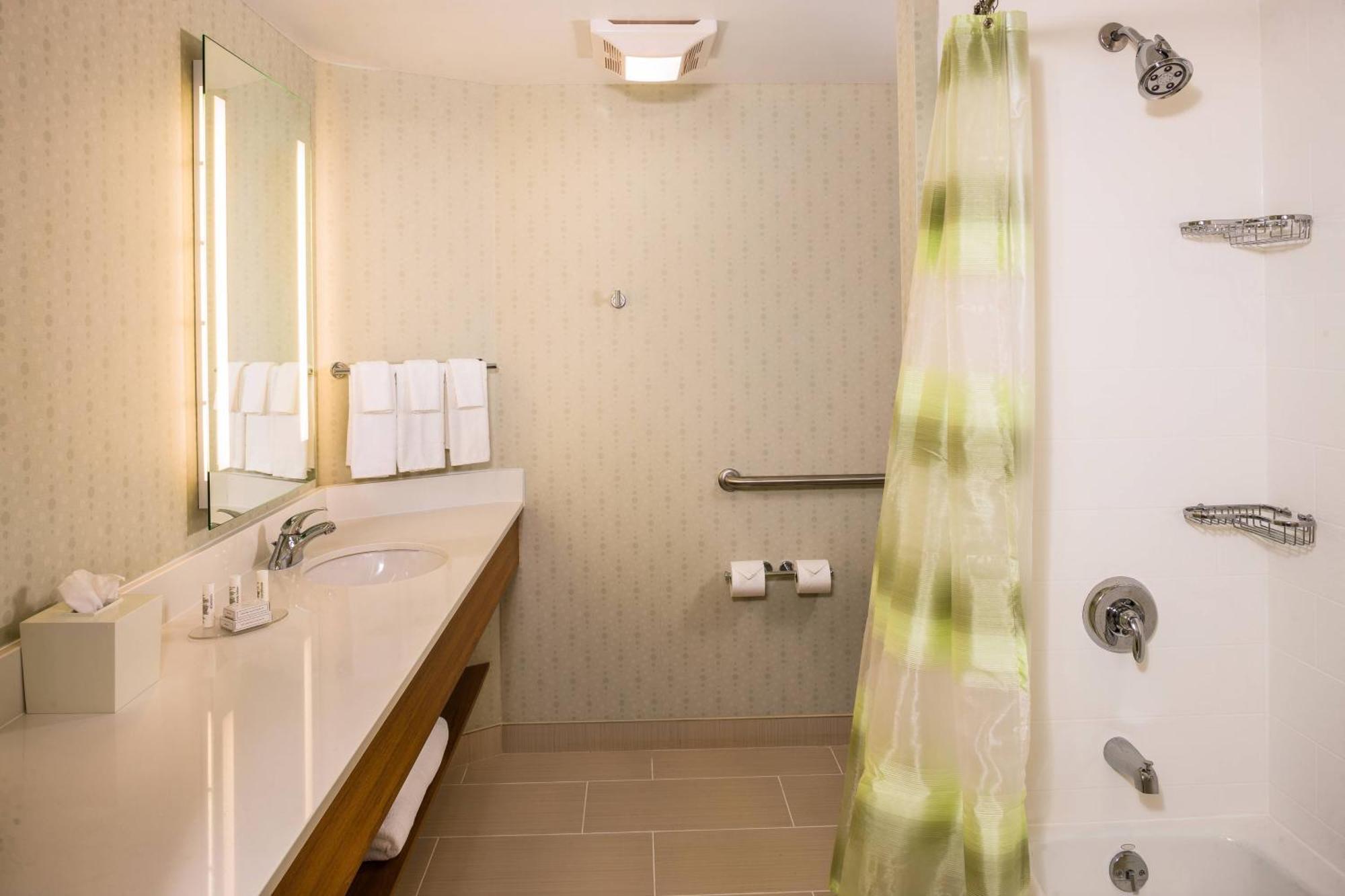 Springhill By Marriott Laguardia Airport