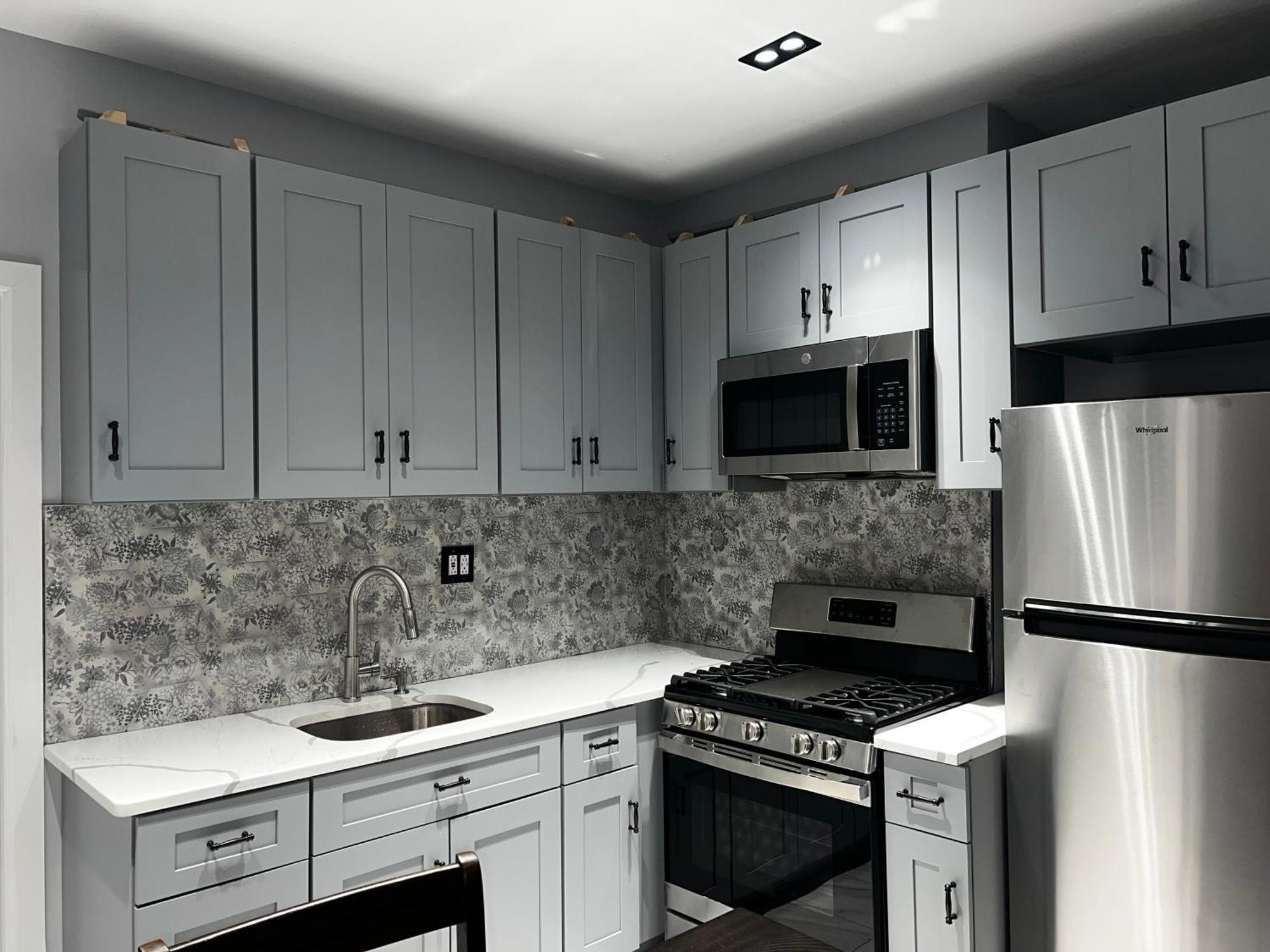 Guest house 3 Bedrooms In 2nd Floor Modern Brooklyn Home, Close To J Train