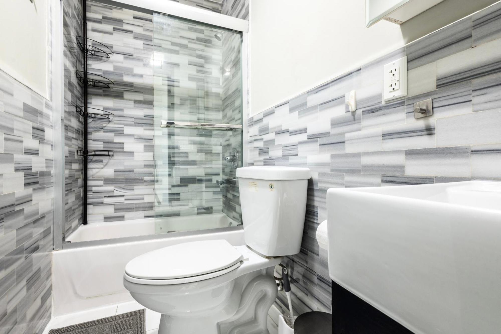 Spacious 4bd Gem In Manhattan Apartment New York