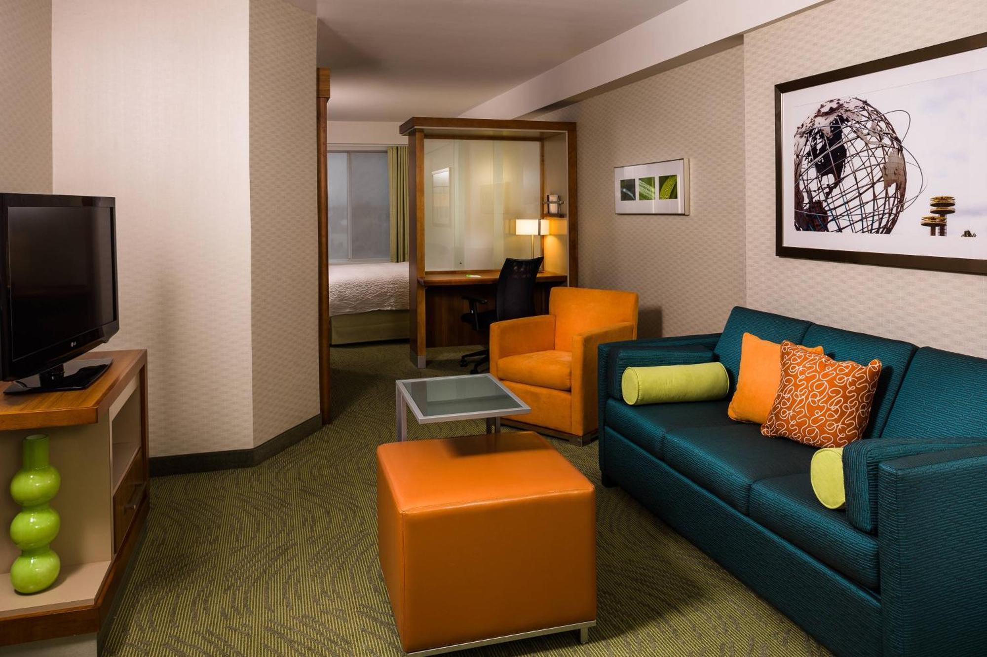 Hotel Springhill By Marriott Laguardia Airport 3*