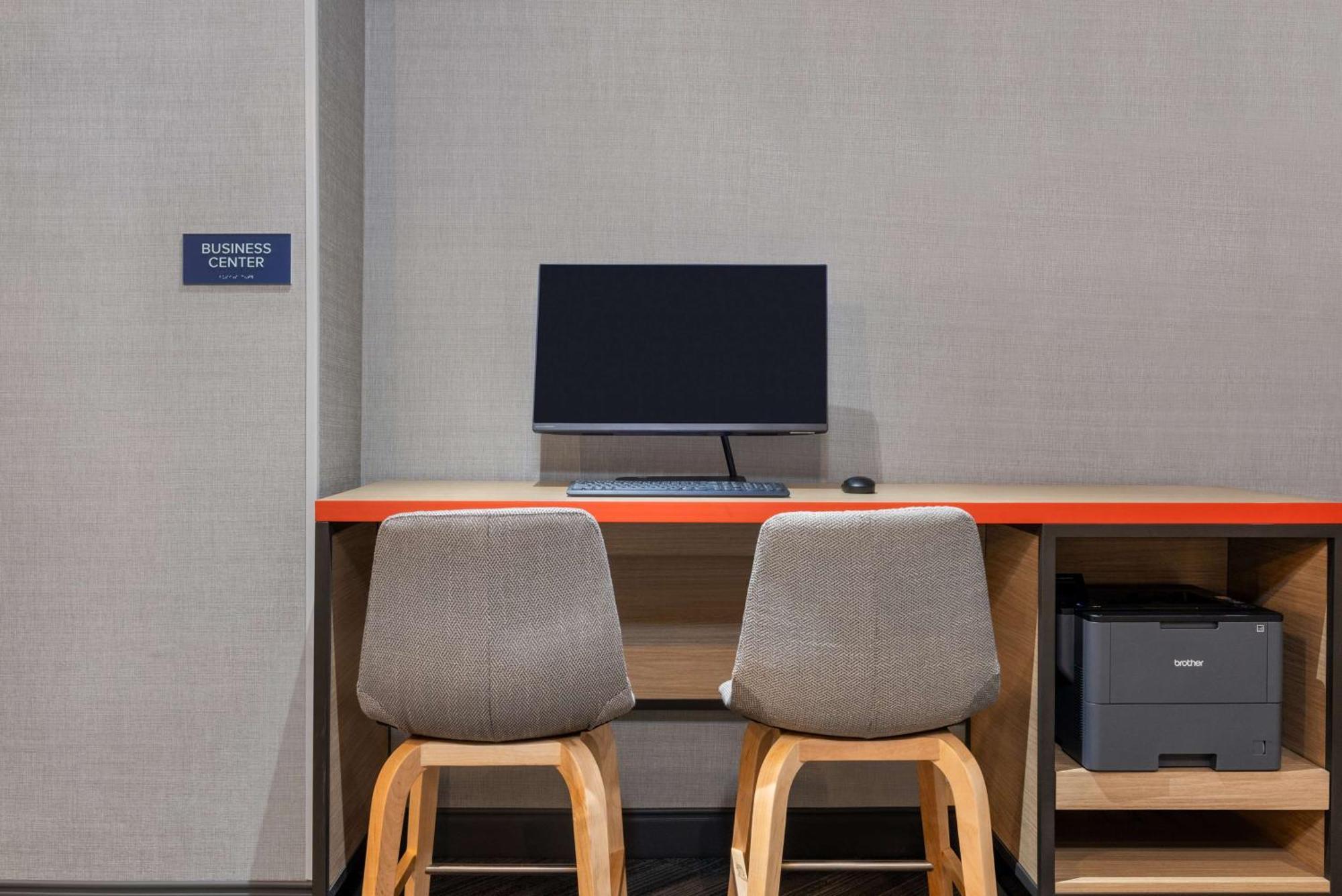 Hotel Tru By Hilton Brooklyn New York
