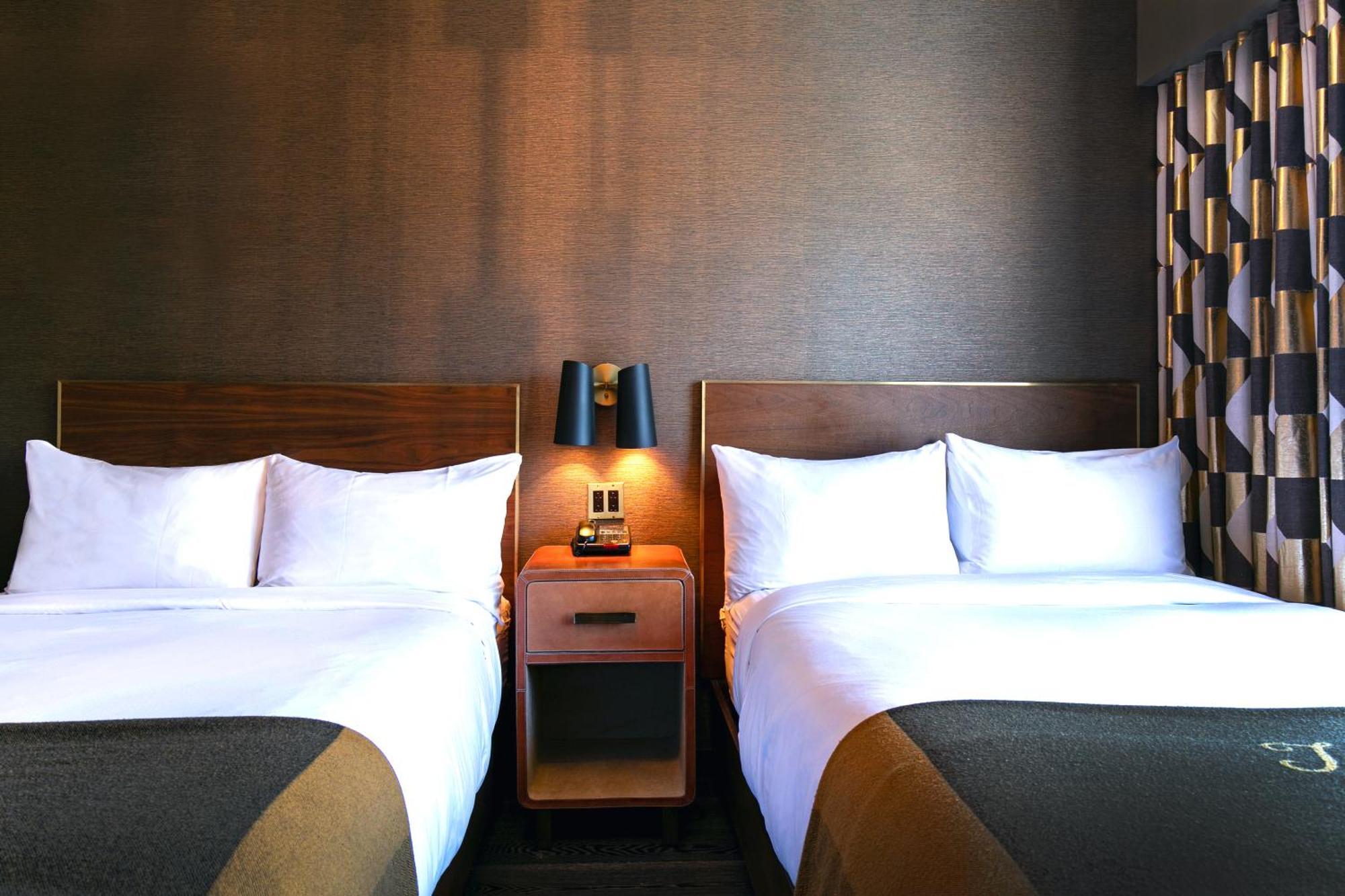 Hotel Roxy 4*