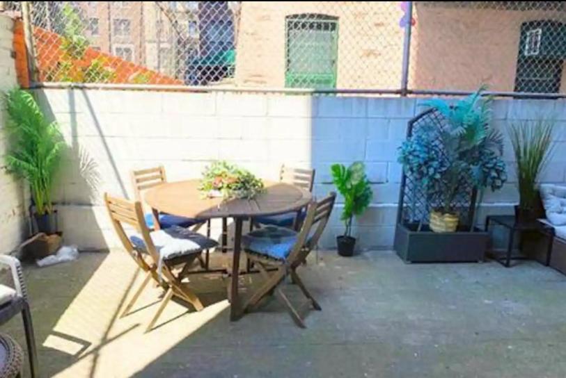 Discover A 3br Oasis Private Patio 20 Min To Times Square L Tuscano I Holiday home New York