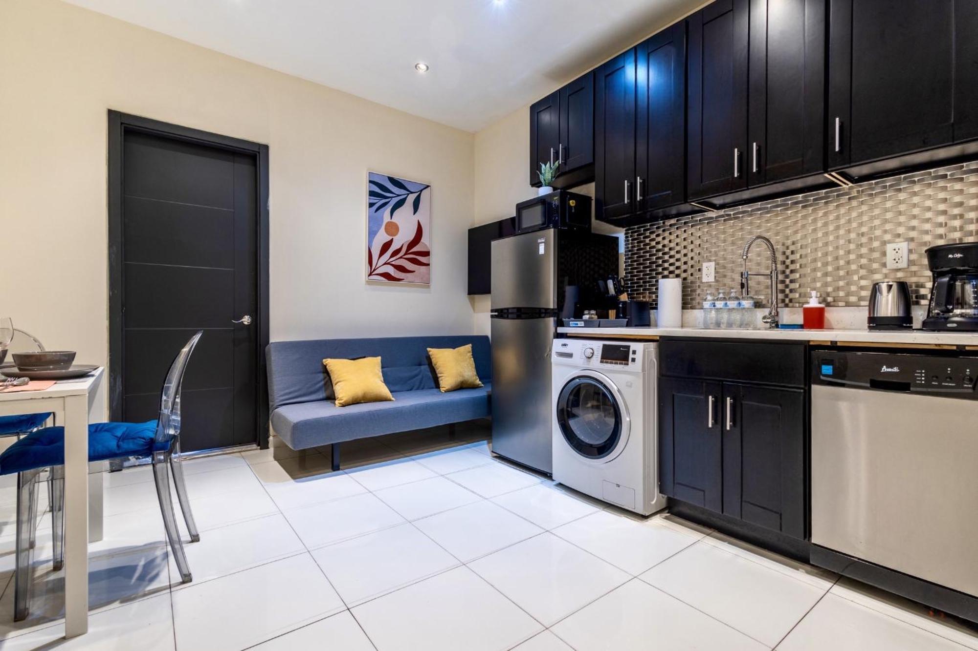 Apartment 4 Bedroom Modern Style New York