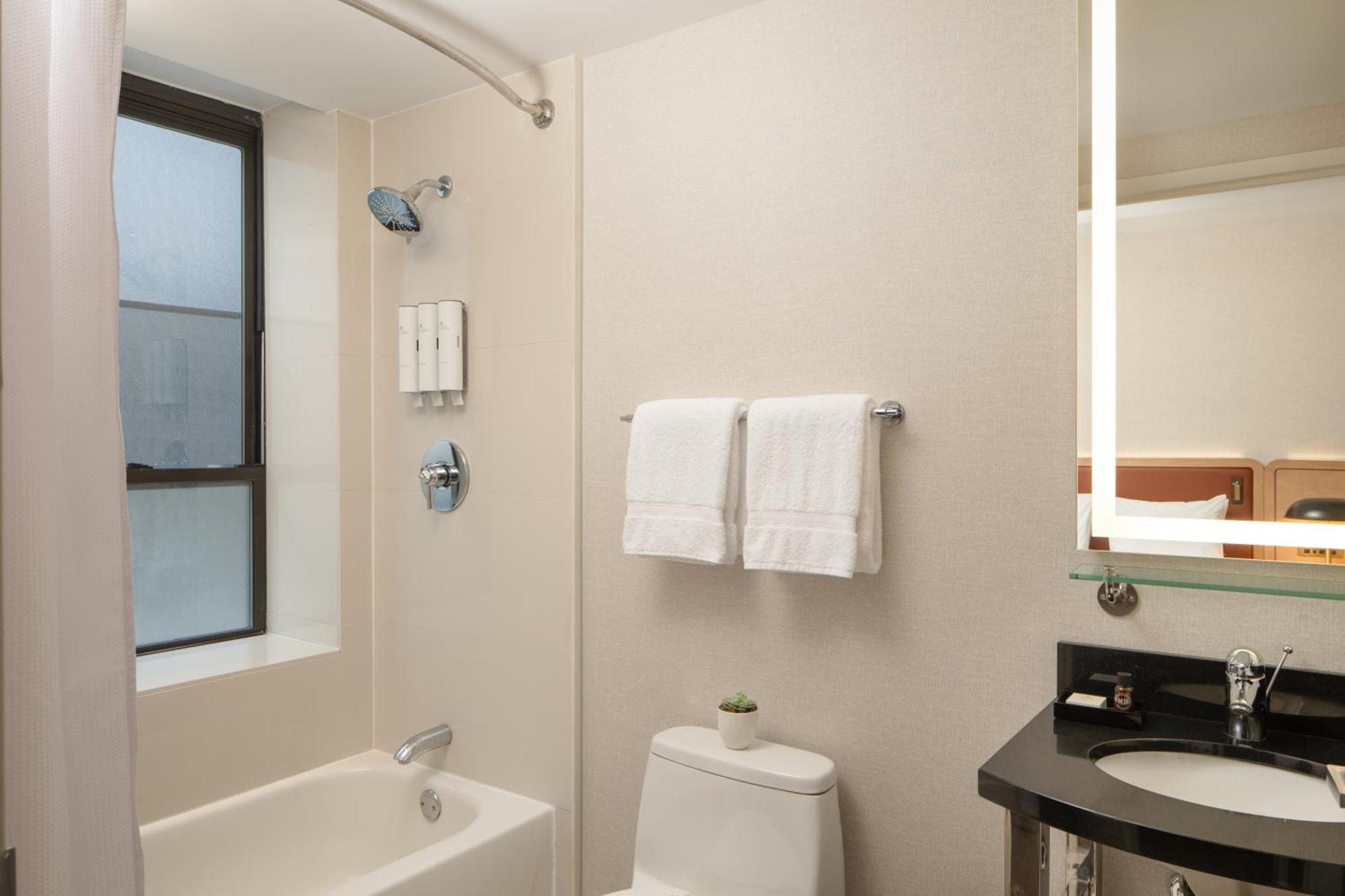 Hotel Aura Times Square Newly Renovated