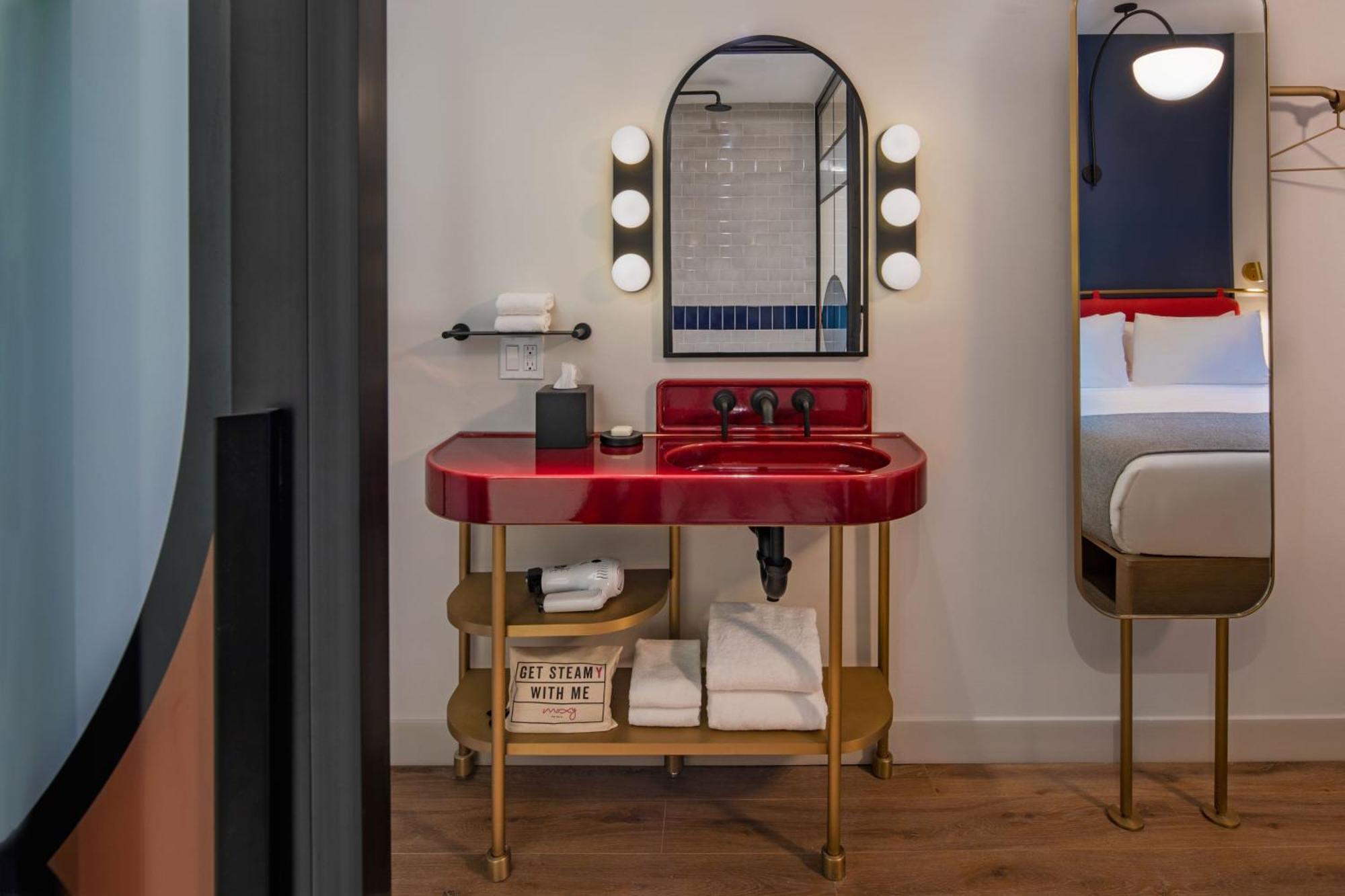 Moxy Nyc Lower East Side 4* New York