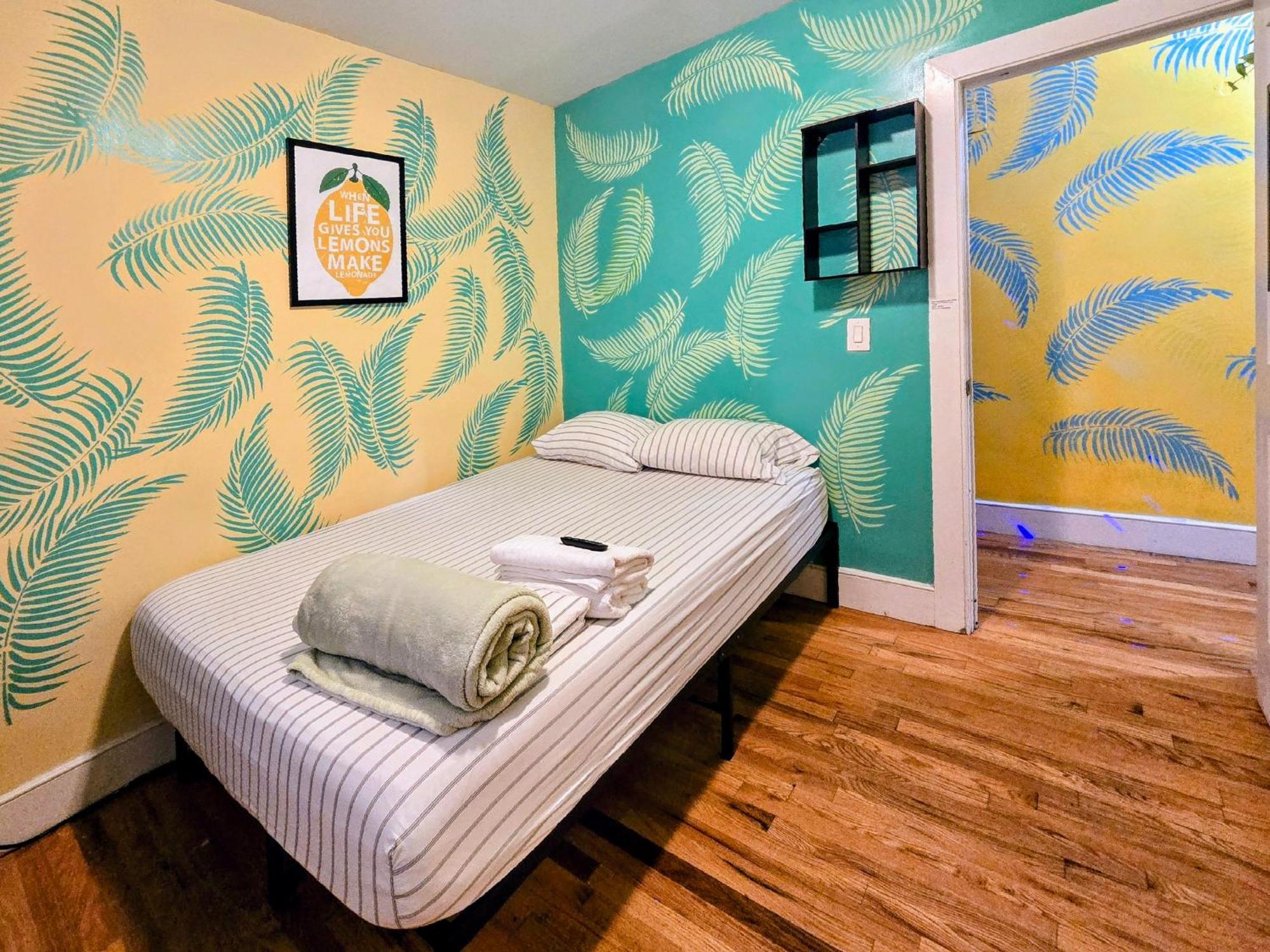 Lemon Vibes Harlem Affordable Comfort Apartment *