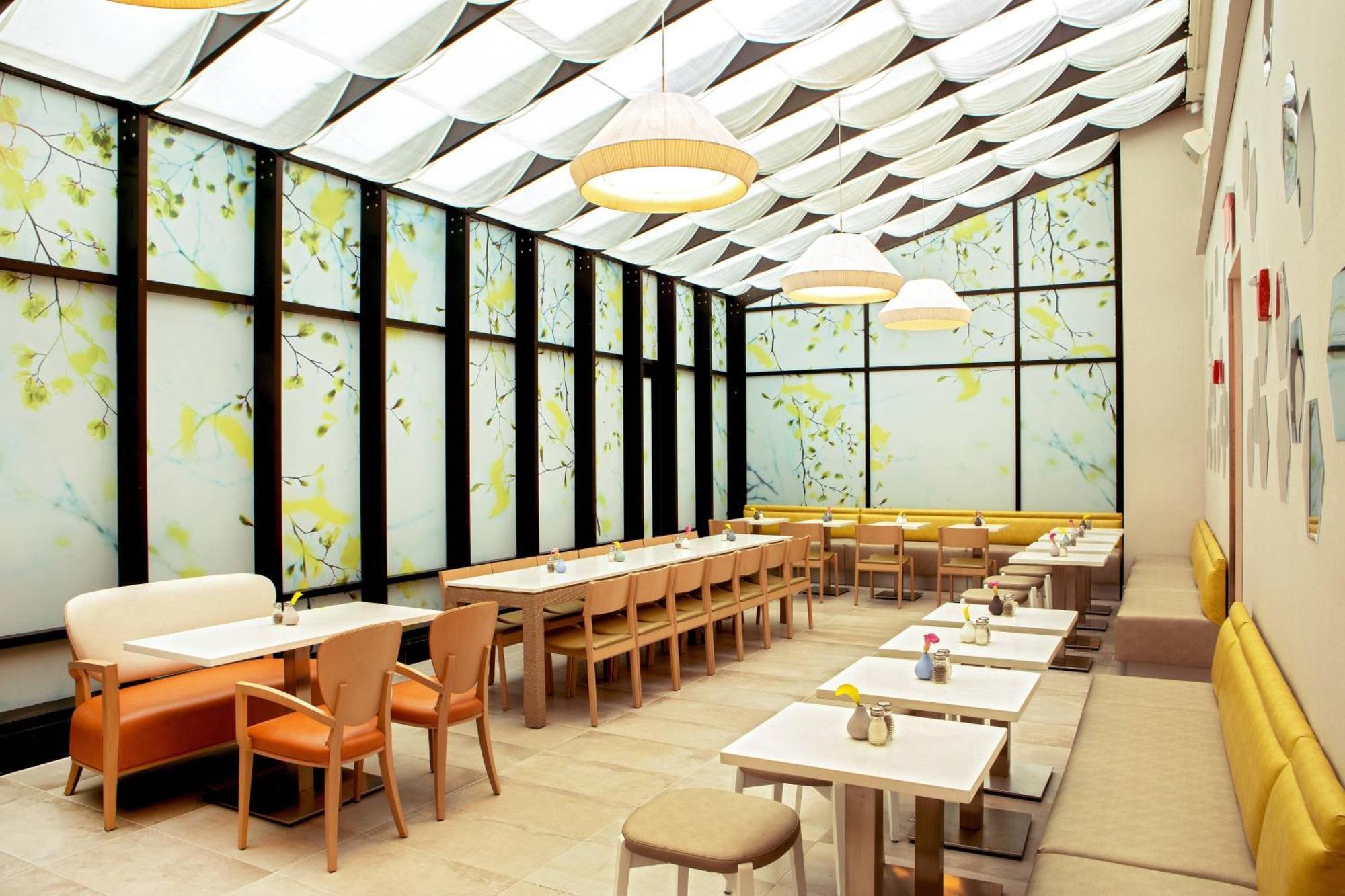 Four Points By Sheraton Midtown - Times Square 4*