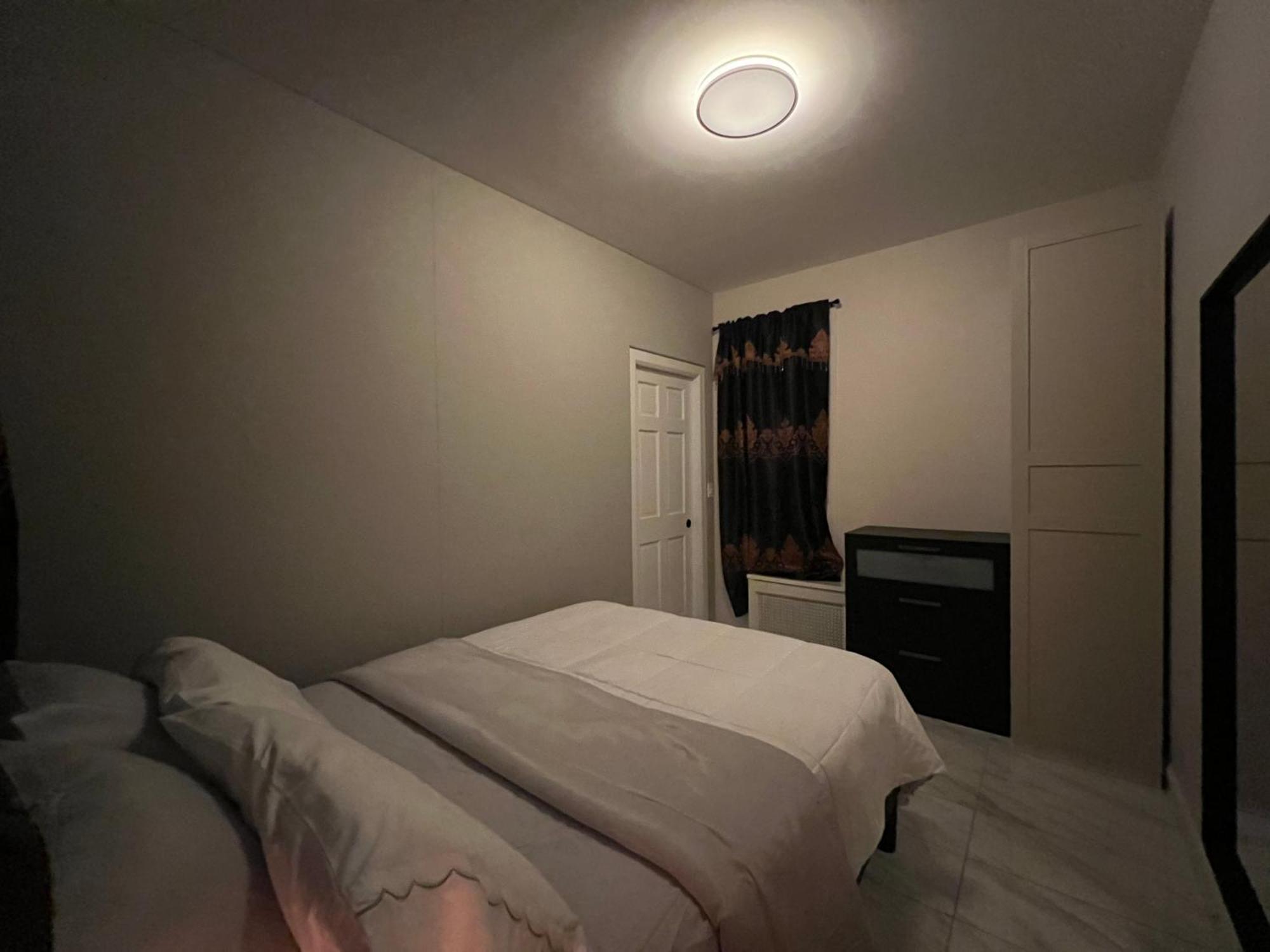 Guest house 3 Bedrooms In 2nd Floor Modern Brooklyn Home, Close To J Train
