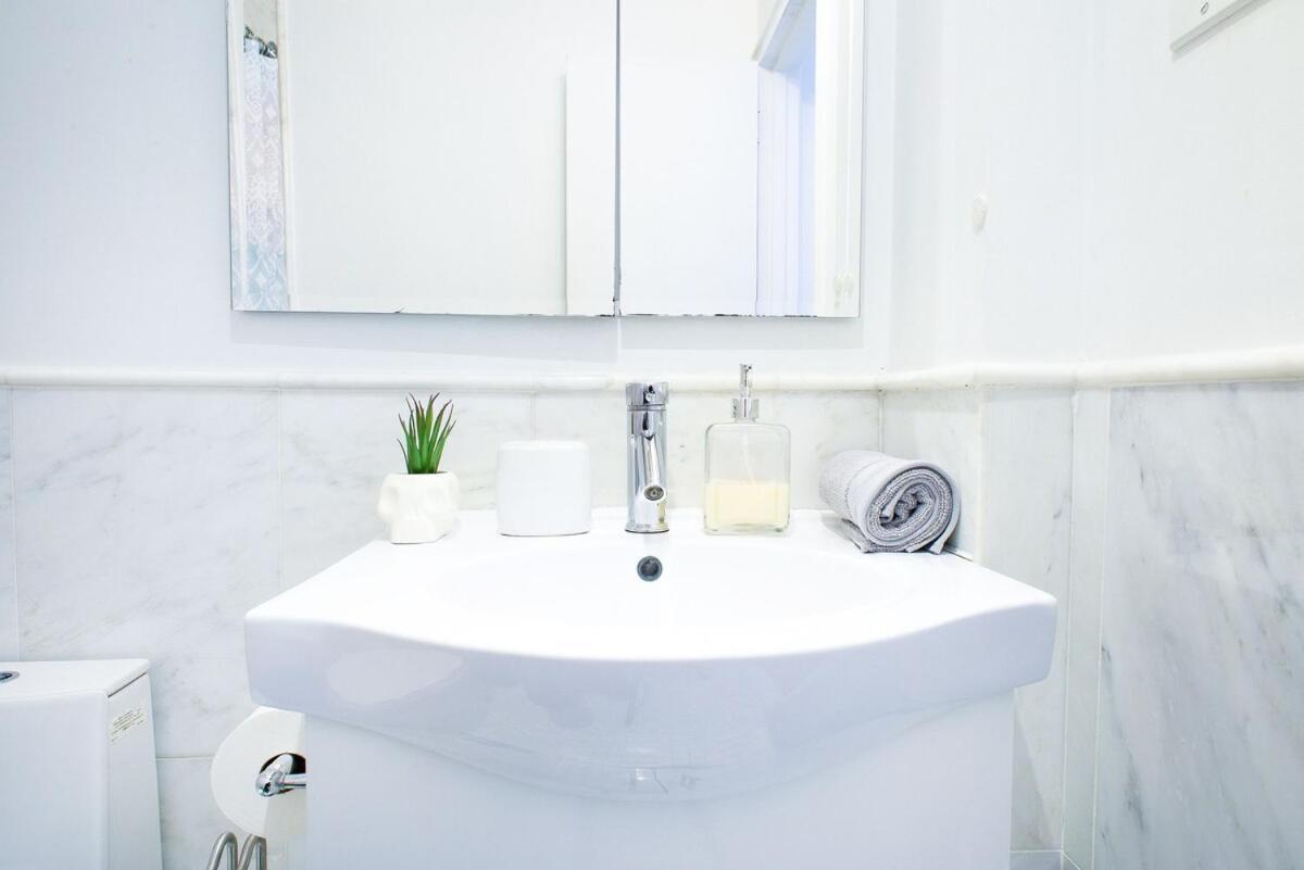 Holiday home 62-3b Prime Ues New York