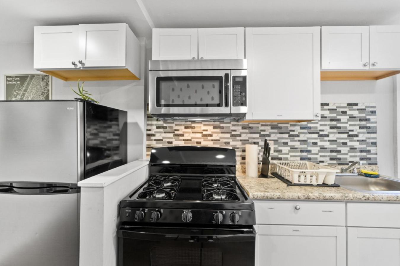 The Whimsical Estate Sleeps 16plus 20m To Nyc Free Parking *