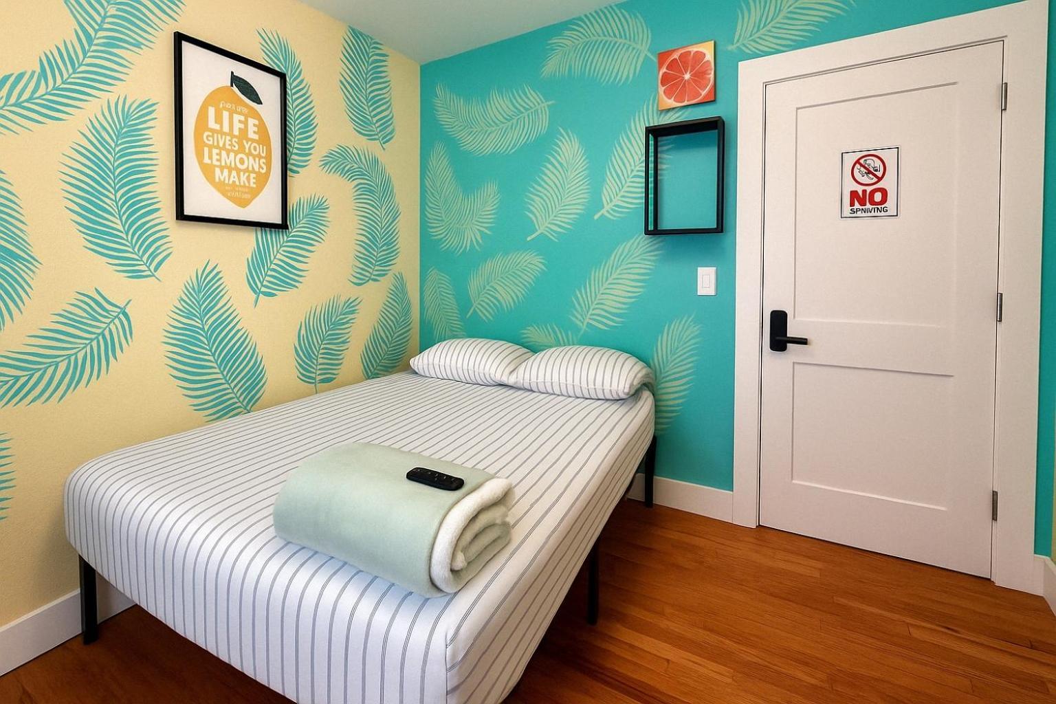 Lemon Vibes Harlem Affordable Comfort * New York