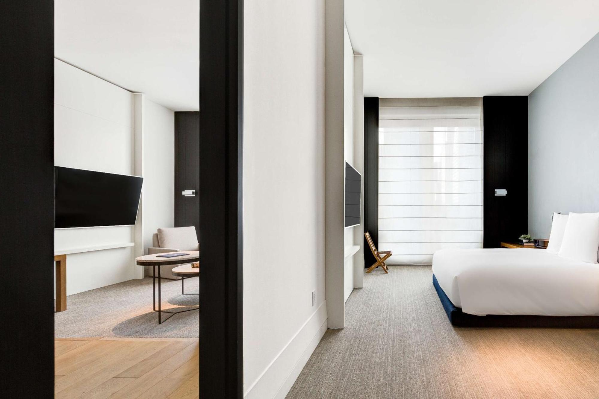 Andaz 5th Avenue, By Hyatt New York
