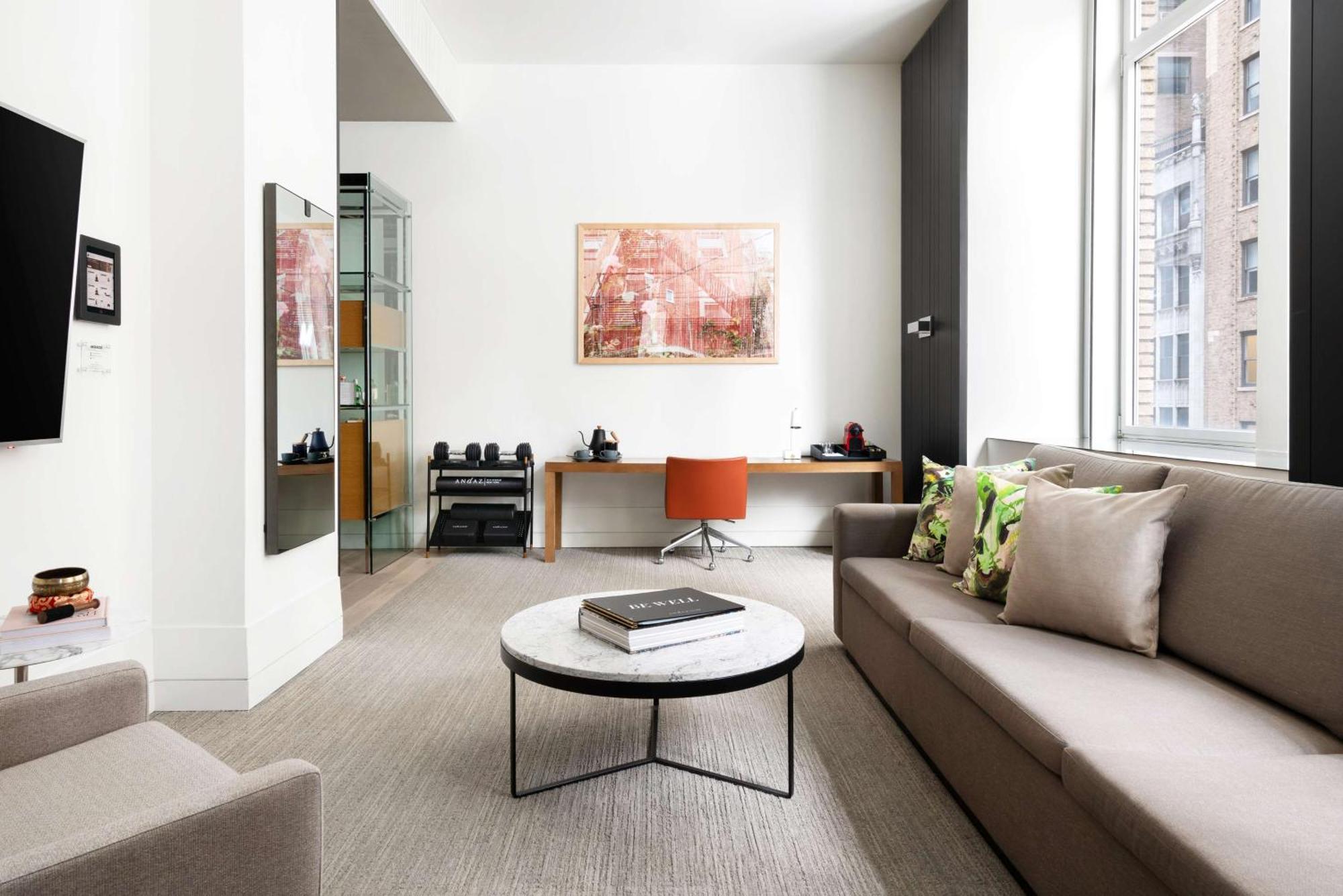 Andaz 5th Avenue, By Hyatt New York