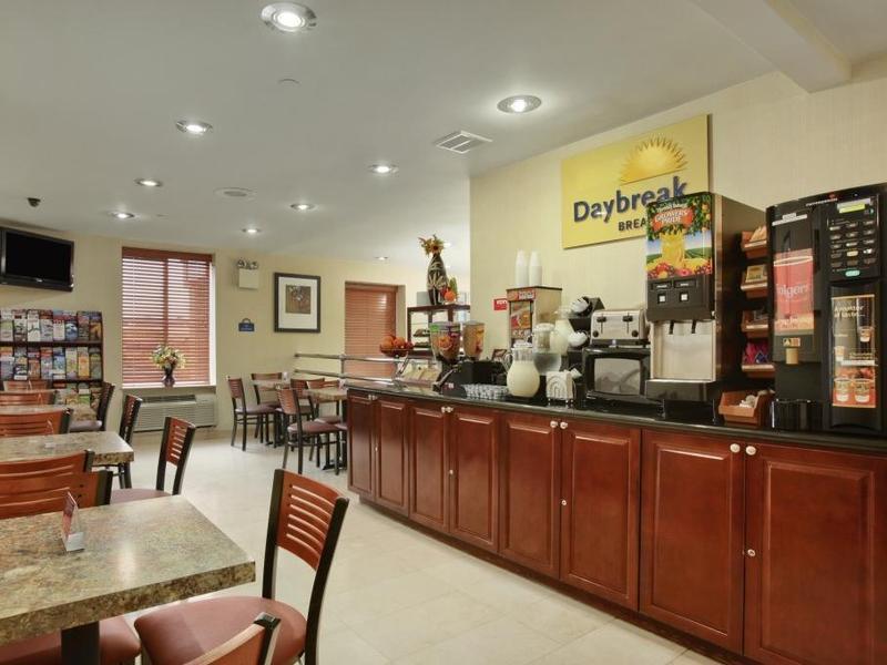 Days By Wyndham Jamaica / Jfk Airport
