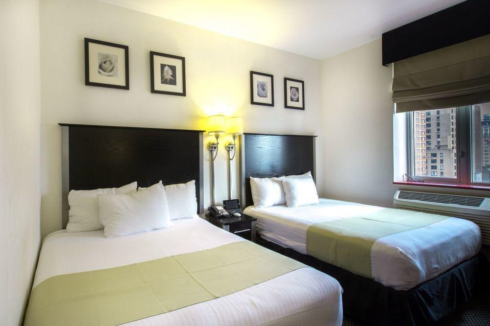 36 Hudson (adults Only)