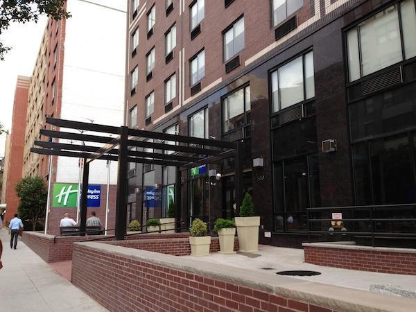 Express Manhattan Midtown West By Ihg Hotel 3*