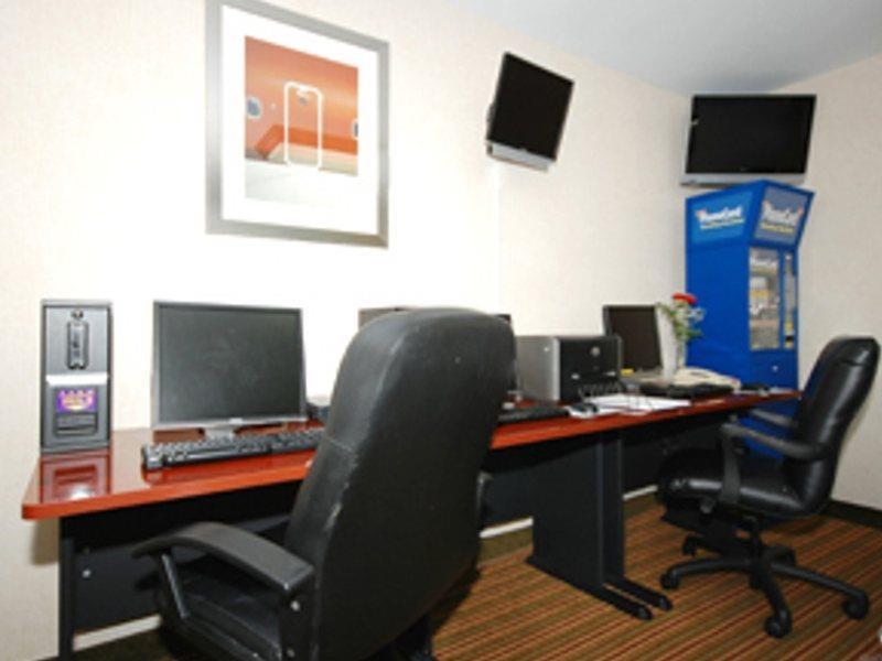 Hotel Western Jfk Airport 3*