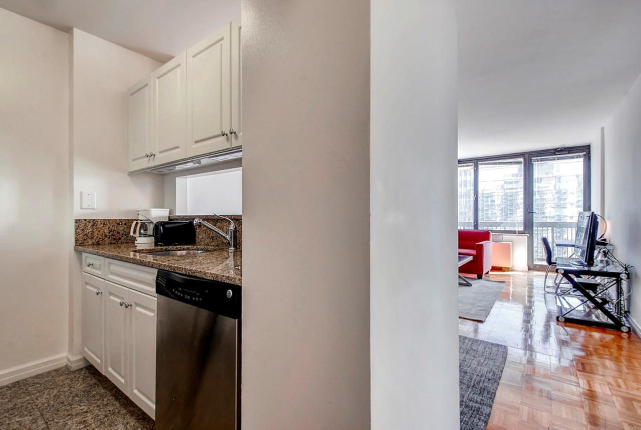 Bluebird Suites In Midtown West *