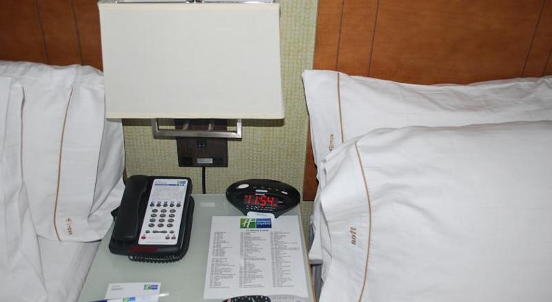 Hotel Express Manhattan Midtown West By Ihg