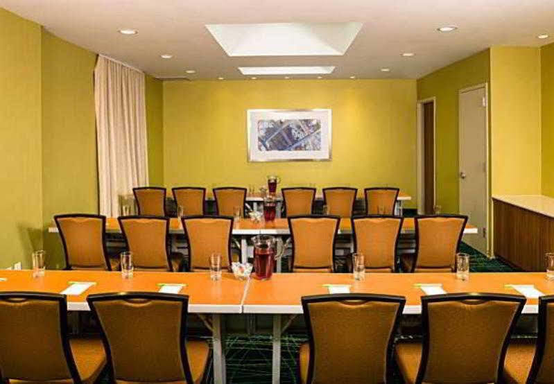 Hotel Springhill By Marriott Laguardia Airport 3*