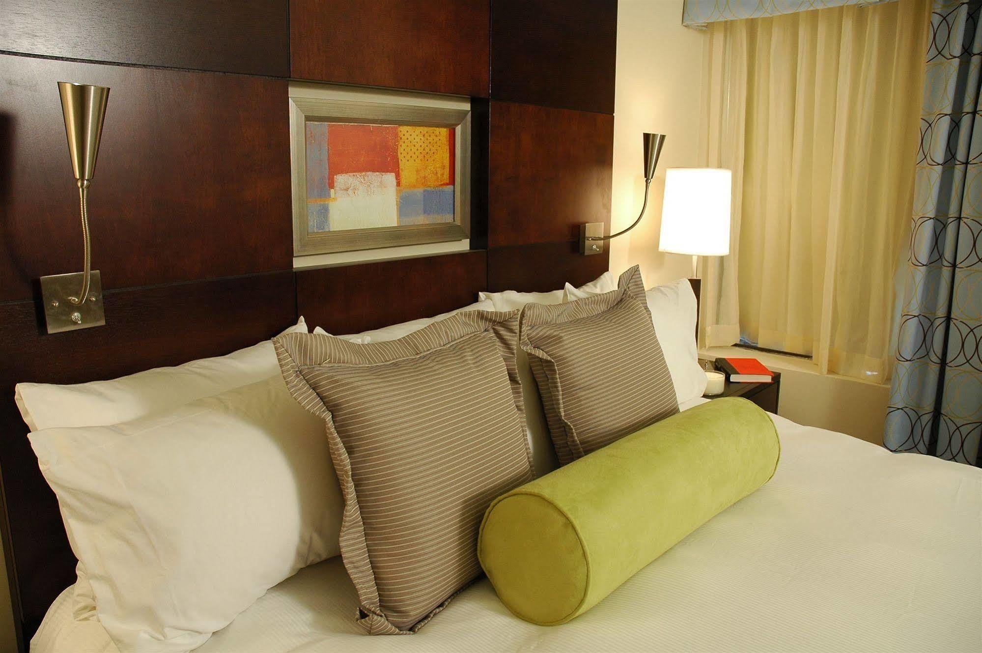 Aura Times Square Newly Renovated 4* New York