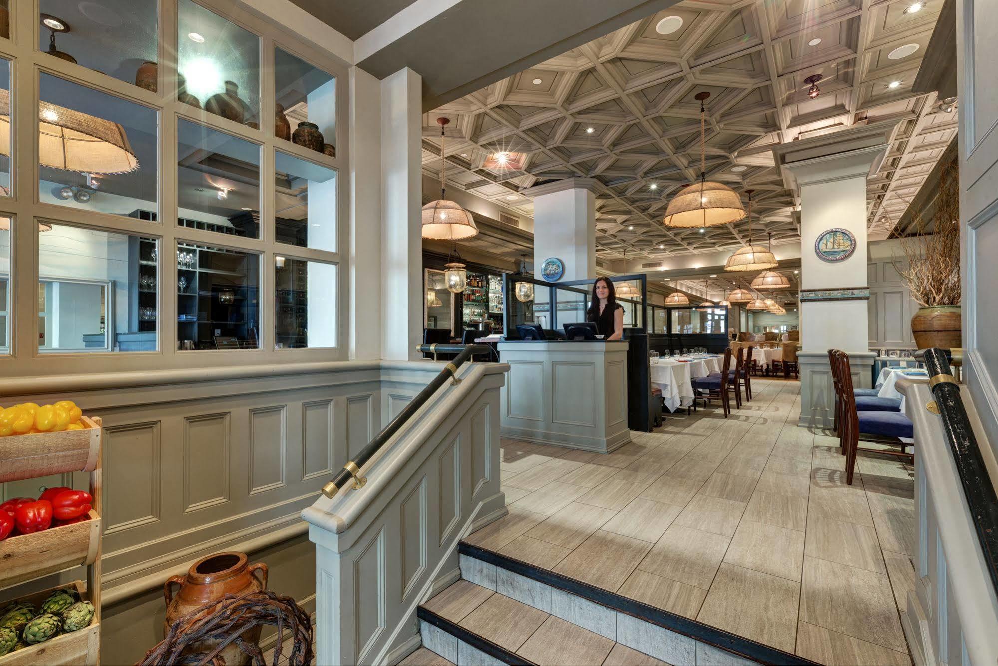 Wellington Hotel 3*