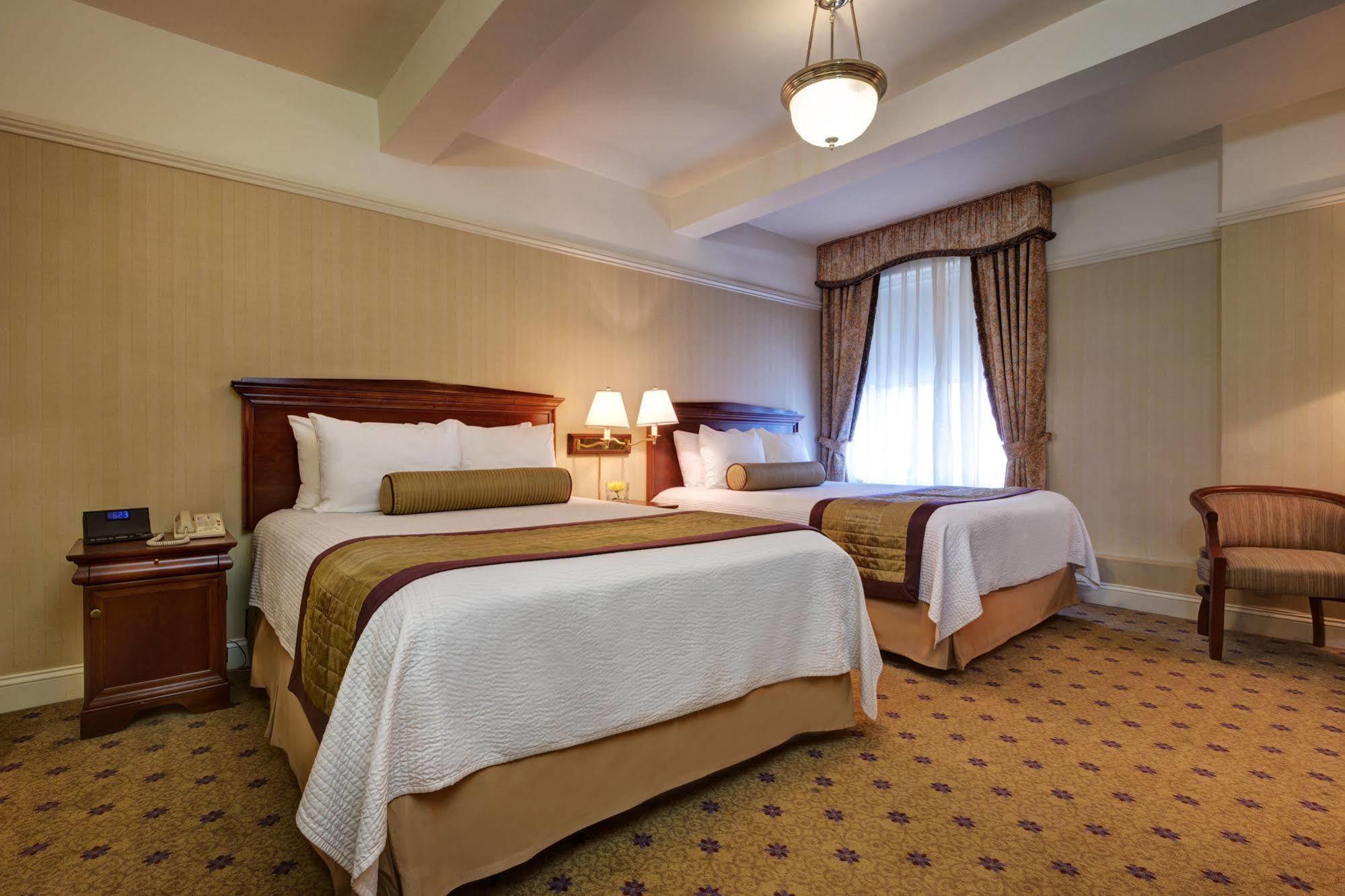 Wellington 3*