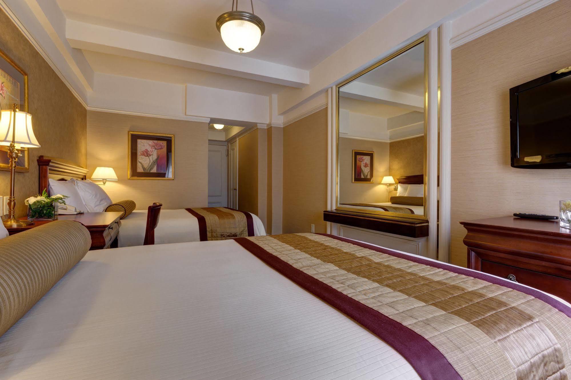 Wellington Hotel 3*