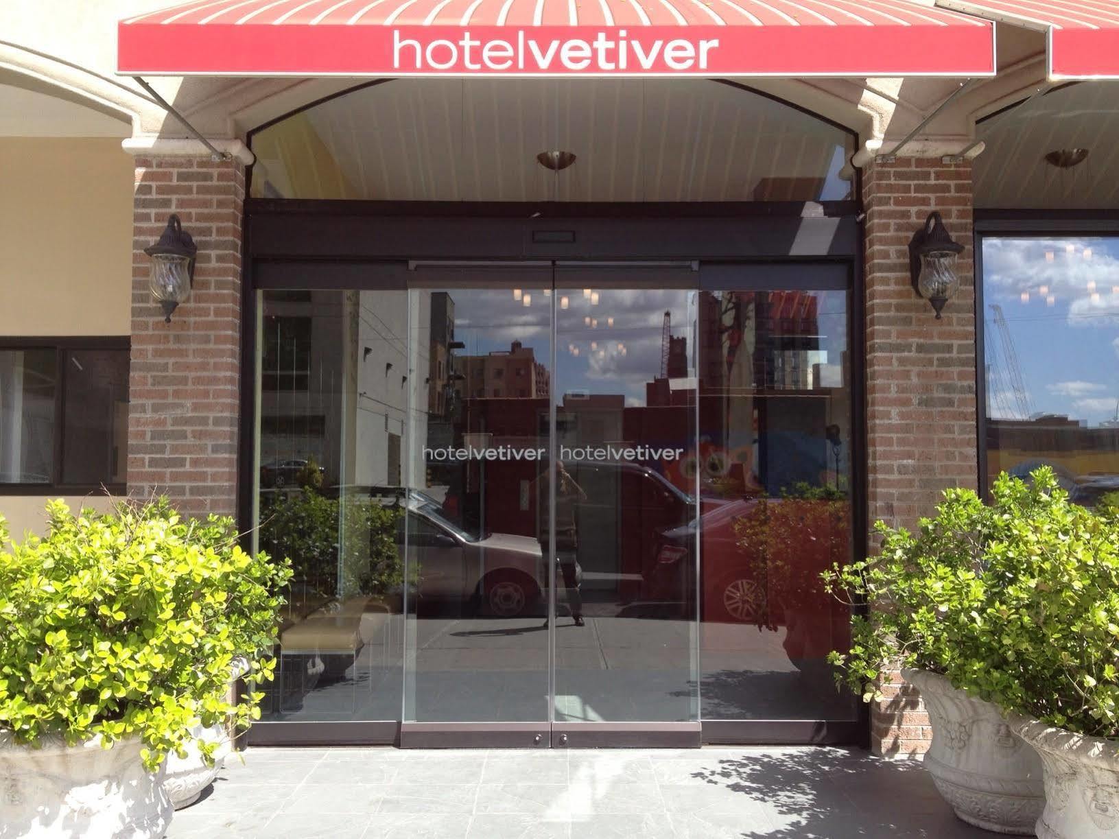 Vetiver / Manhattan Skyline Hotel 3*