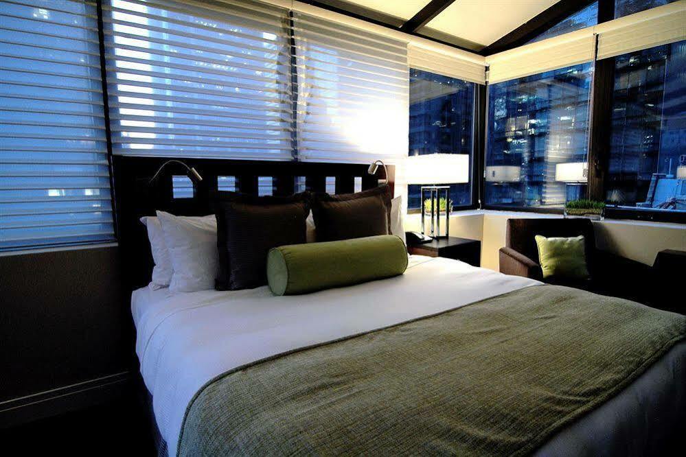 Aura Times Square Newly Renovated 4*