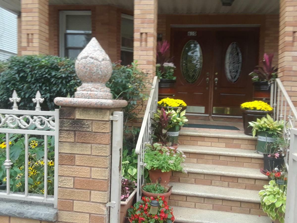 Homestay Crsytal Chateau *