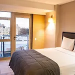 Hotel Henny