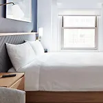 Radisson Hotel New York Wall Street