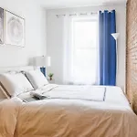 26-3B 1Br Prime Gramercy Wd In Unit Courtyard